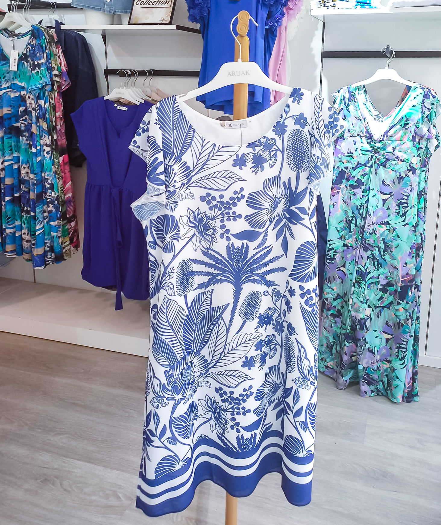 https://bo.aruak.pt/FileUploads/produtos/mulher/vestidos/img-20250502-wa0055.jpg