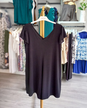 https://bo.aruak.pt/FileUploads/produtos/mulher/vestidos/img-20250711-wa0032_thumb.jpg