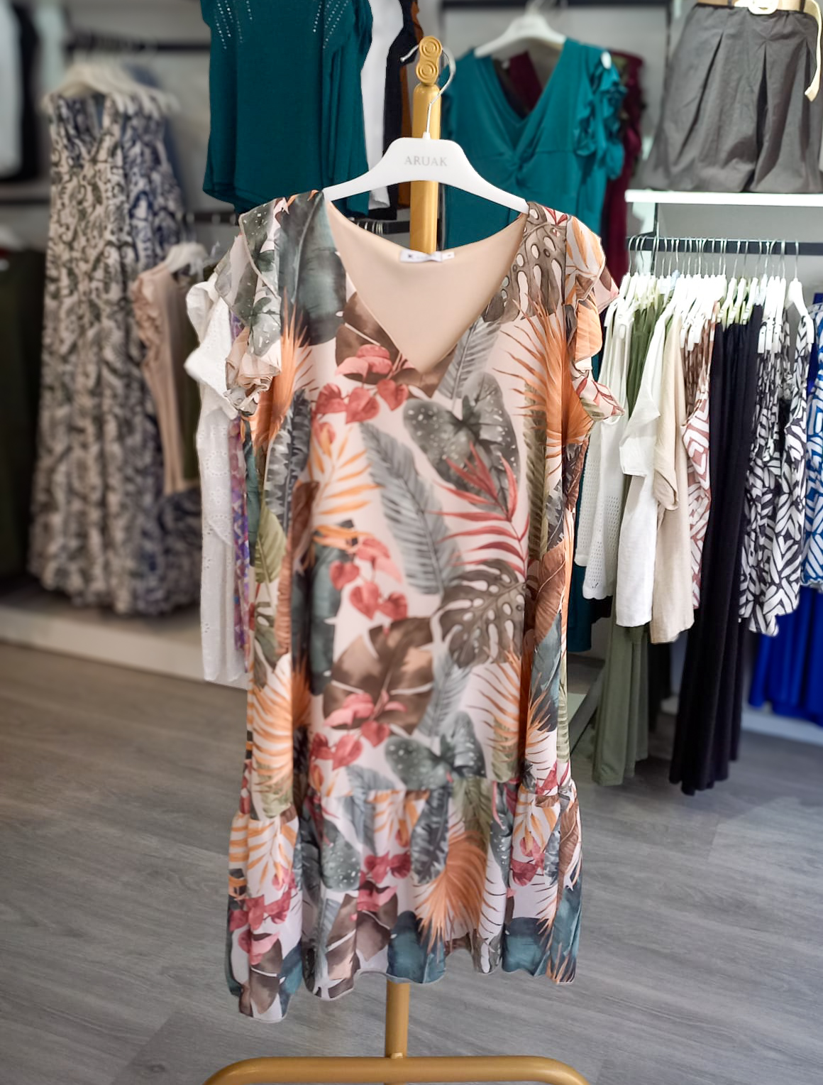 https://bo.aruak.pt/FileUploads/produtos/mulher/vestidos/img-20250715-wa0065.jpg