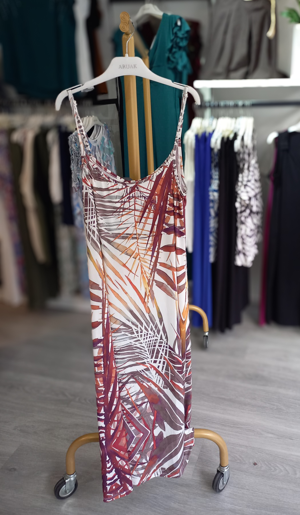 https://bo.aruak.pt/FileUploads/produtos/mulher/vestidos/img-20250718-wa0025.jpg