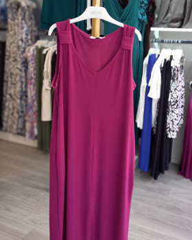 https://bo.aruak.pt/FileUploads/produtos/mulher/vestidos/img-20250722-wa0056_thumb.jpg