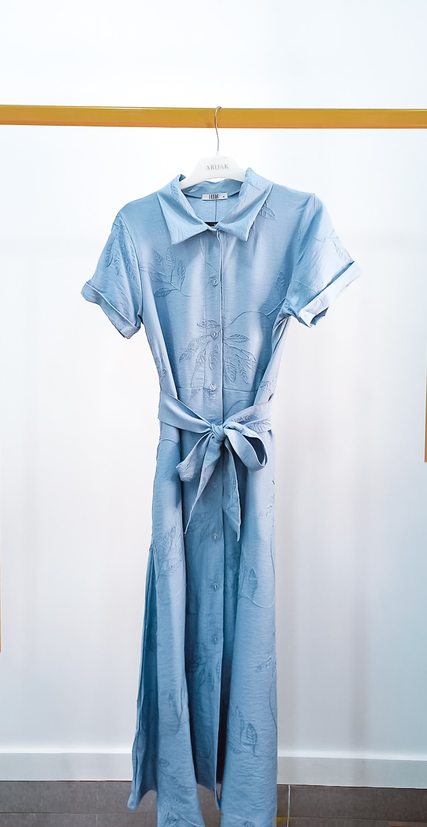 https://bo.aruak.pt/FileUploads/produtos/mulher/vestidos/img-20260410-wa0090.jpg