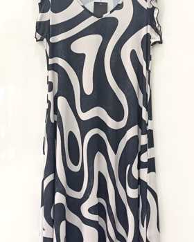 https://bo.aruak.pt/FileUploads/produtos/mulher/vestidos/img-20260711-wa0019_thumb.jpg