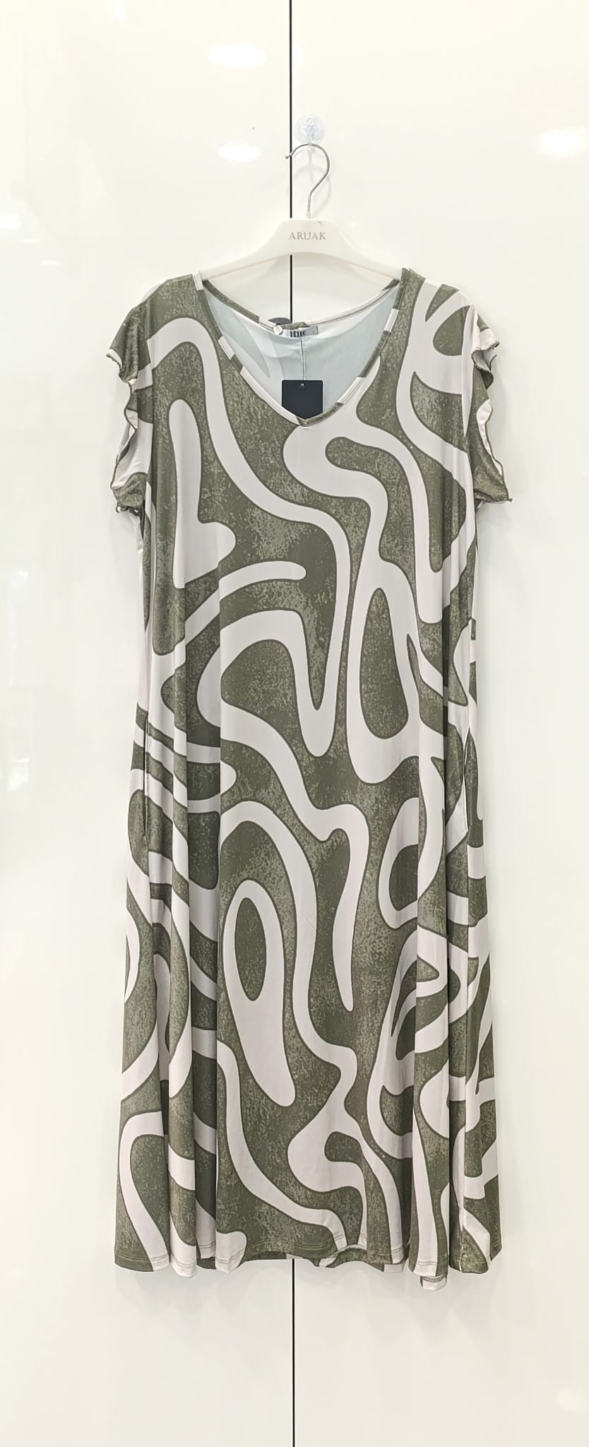 https://bo.aruak.pt/FileUploads/produtos/mulher/vestidos/img-20260711-wa0022.jpg