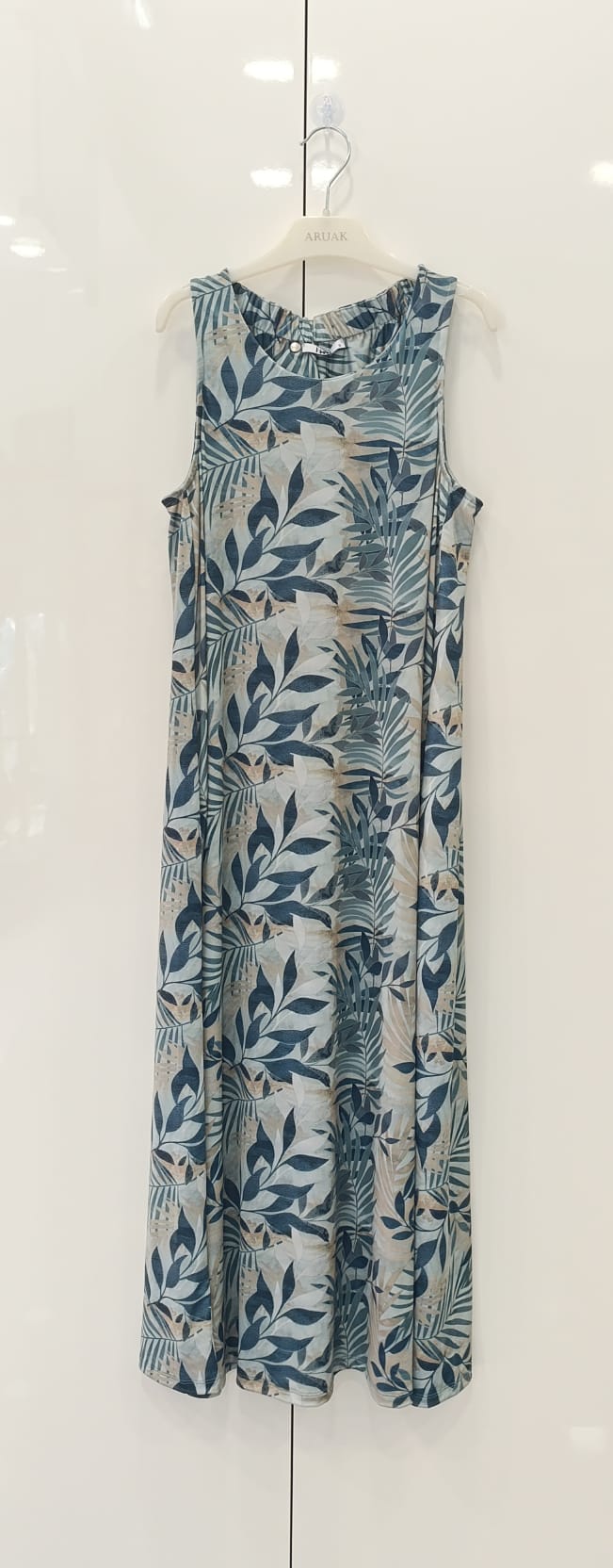 https://bo.aruak.pt/FileUploads/produtos/mulher/vestidos/img-20260711-wa0025.jpg