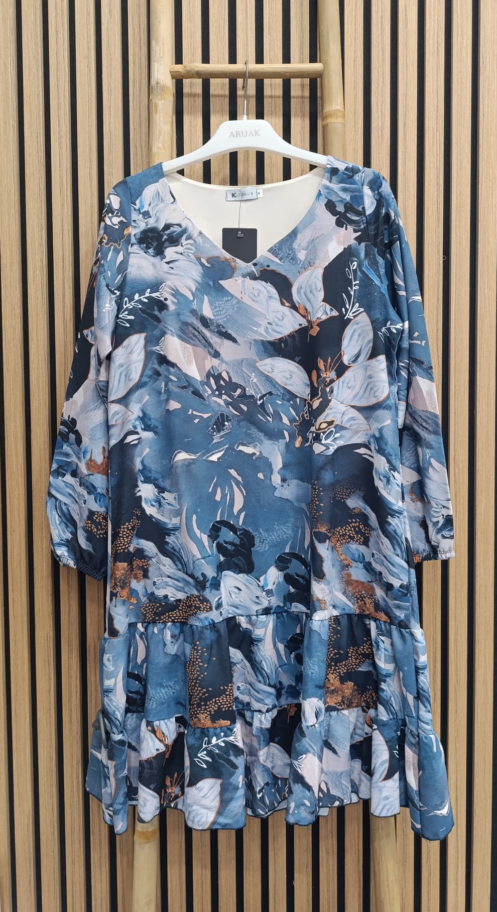 https://bo.aruak.pt/FileUploads/produtos/mulher/vestidos/img-20260911-wa0001.jpg