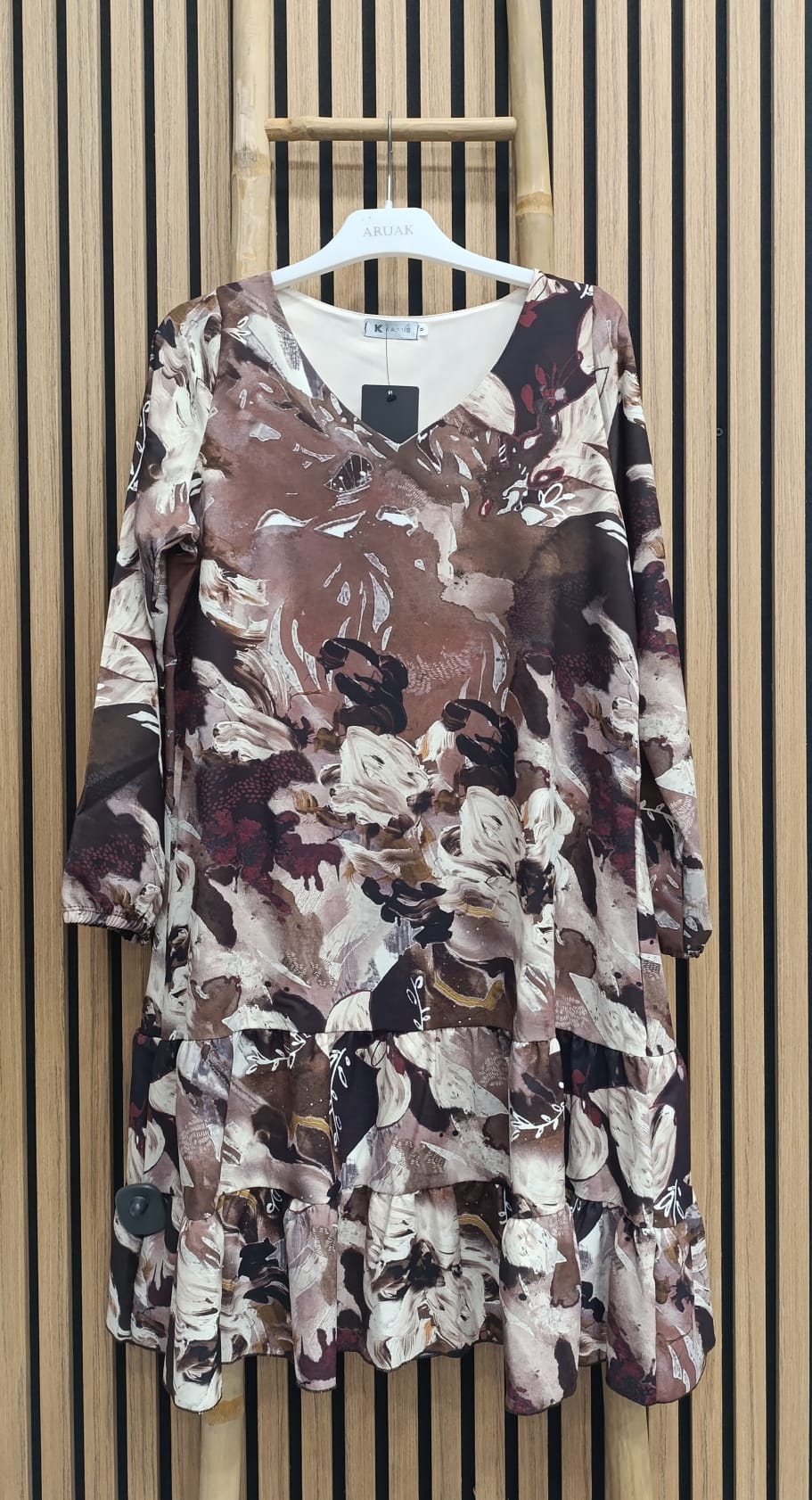https://bo.aruak.pt/FileUploads/produtos/mulher/vestidos/img-20260911-wa0002.jpg