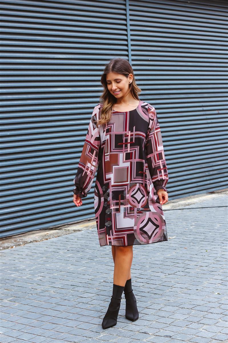 https://bo.aruak.pt/FileUploads/produtos/mulher/vestidos/img_4906-custom.jpg