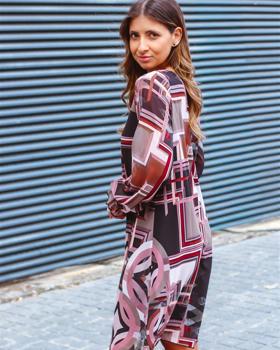 https://bo.aruak.pt/FileUploads/produtos/mulher/vestidos/img_4910-custom_thumb.jpg
