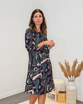 https://bo.aruak.pt/FileUploads/produtos/mulher/vestidos/inshot_20251023_1754111603_thumb.jpg