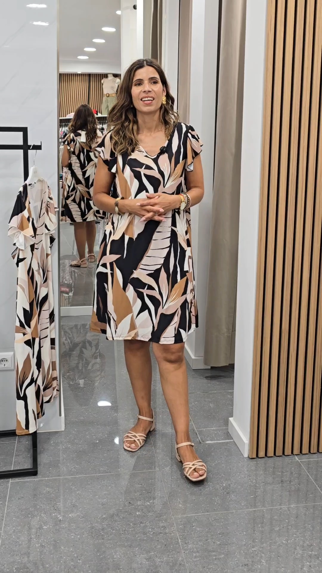 https://bo.aruak.pt/FileUploads/produtos/mulher/vestidos/inshot_20260728_183316760.jpg