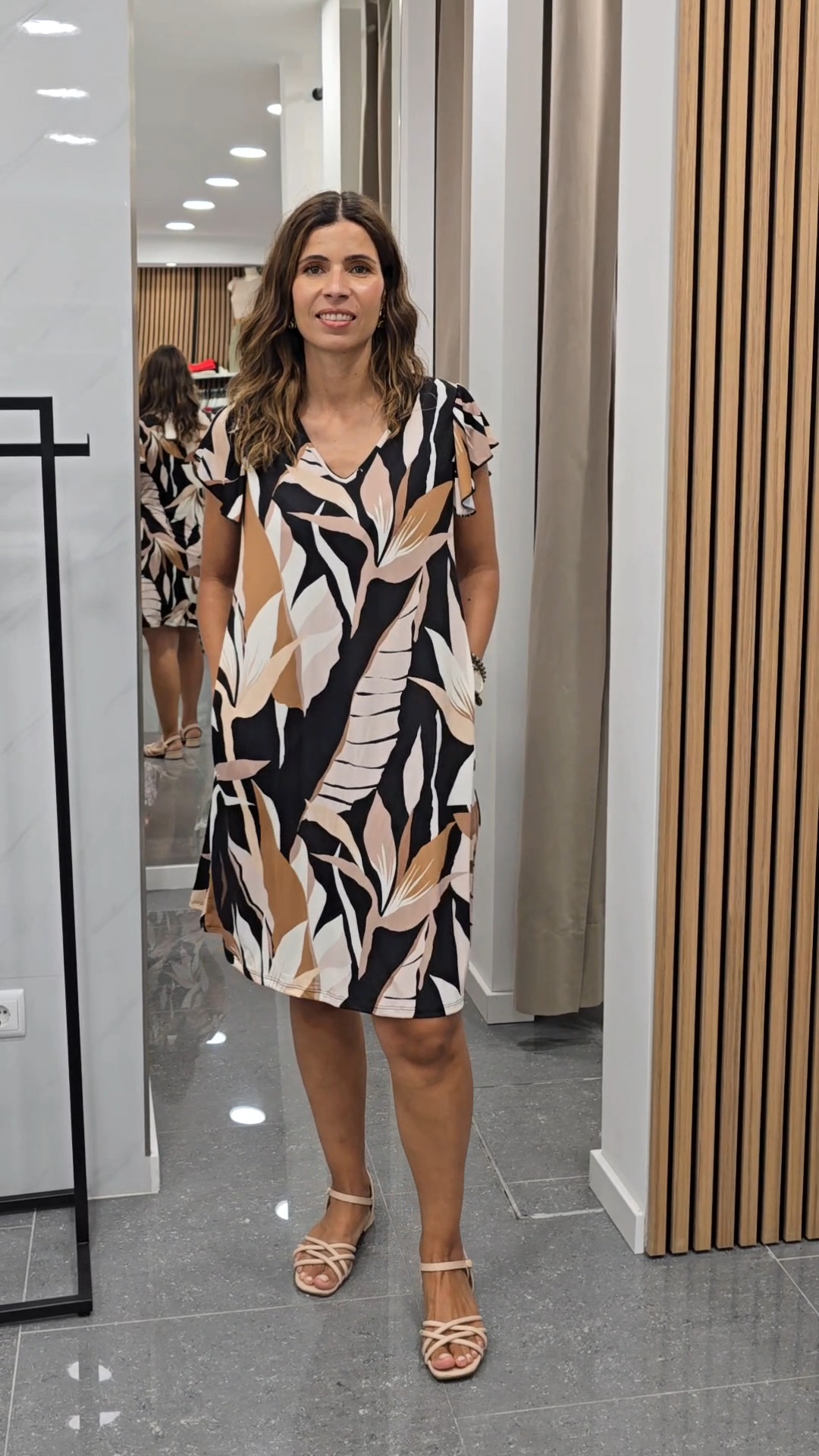 https://bo.aruak.pt/FileUploads/produtos/mulher/vestidos/inshot_20260728_1833167601.jpg