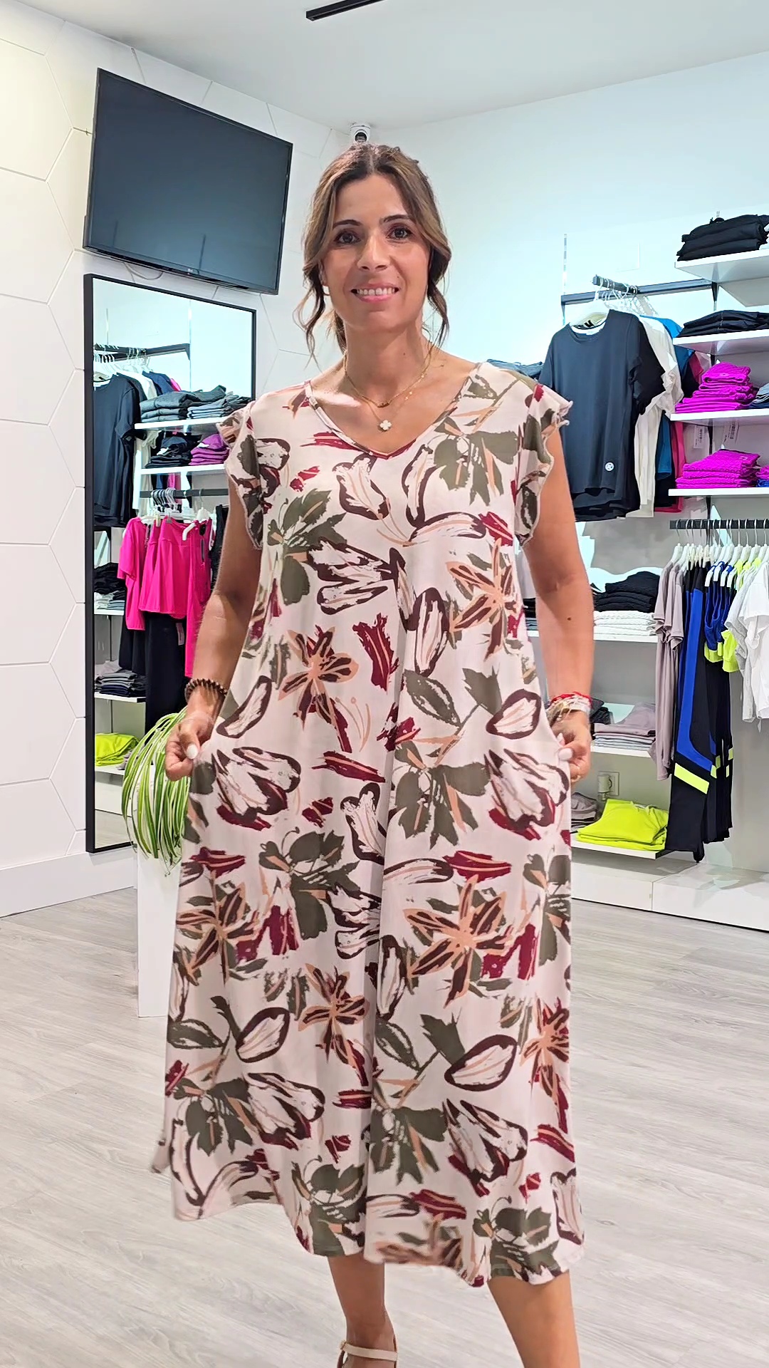 https://bo.aruak.pt/FileUploads/produtos/mulher/vestidos/videocapture_20250709-114526.jpg